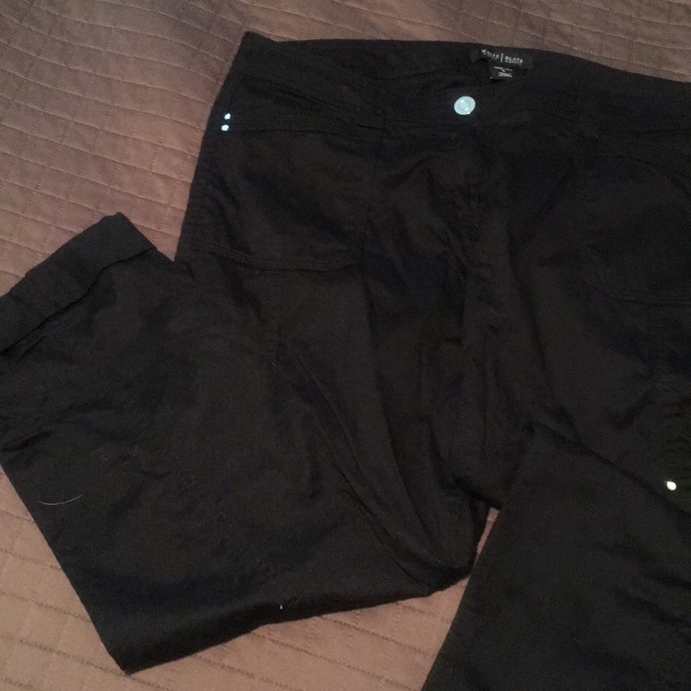 WHBM Black Crop Pant